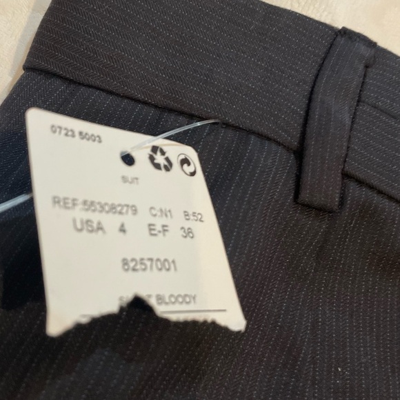 MNG Mango Black Skirt Subtle Pinstripe Size 4 Women’s Career New w/ damaged tag - Picture 9 of 12